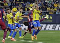 LaLiga - Cadiz v FC Barcelona